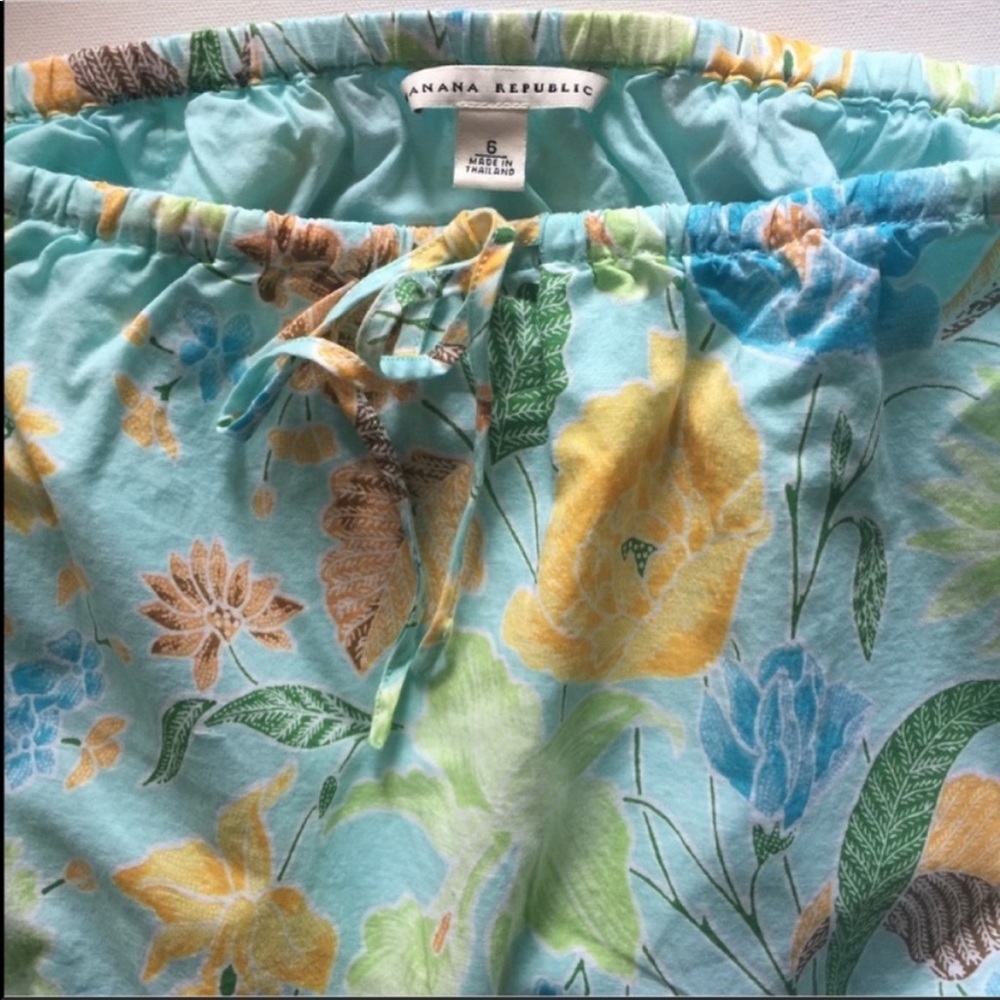 Banana Republic floral tropical print skirt size 6 - Picture 2 of 6